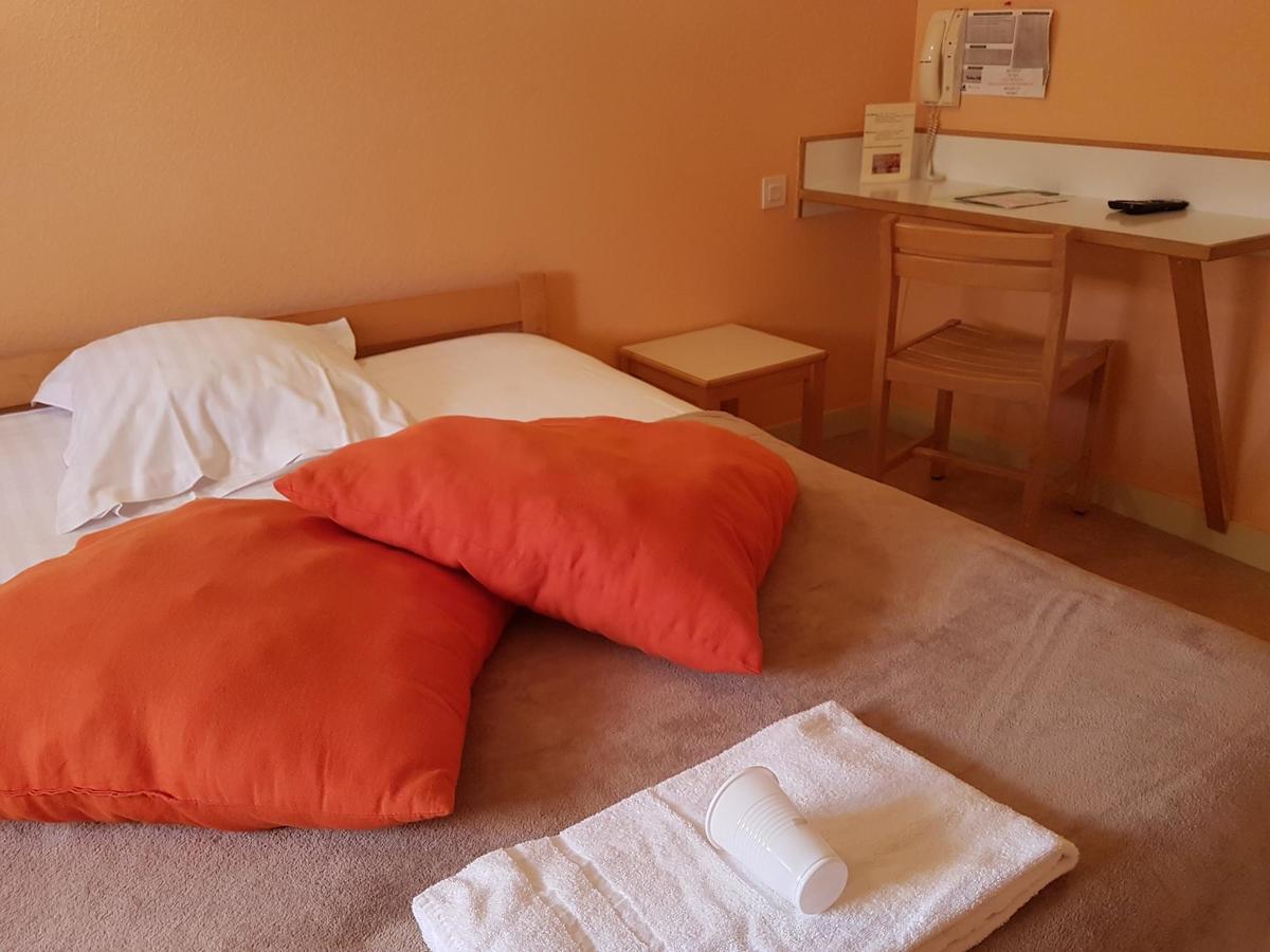 Hotel Le Bretagne Louvigné-de-Bais Buitenkant foto
